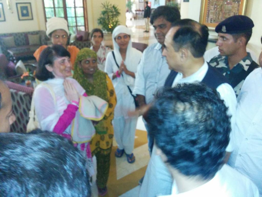 saffron_kumar's tweet image. @Ish_Bhandari Such a great devotion!! THESE MANY SANKALPA OF DEVOTEES CAME FRUITFUL TODAY.
THANKS @Swamy39 ji &amp;amp; You !