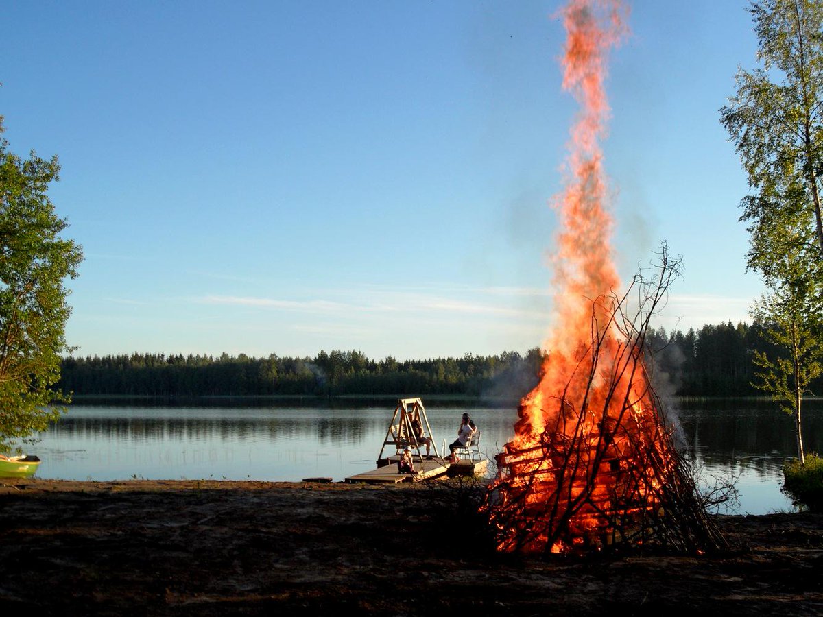 Mukavaa juhannusta! Have a great #Midsummer Day! #juhannus