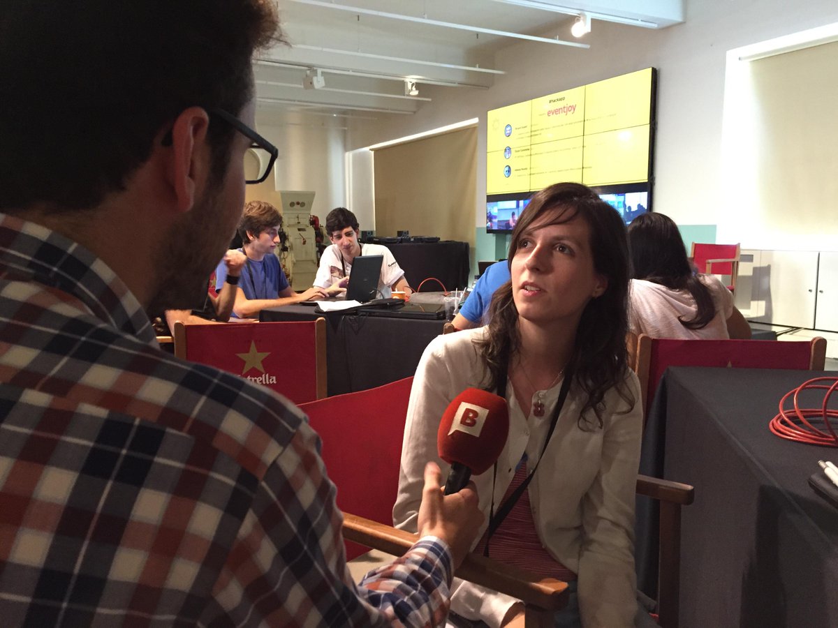 AxDiversitat's tweet photo. Na @bins_mes3 parlant per @btvnoticies #backapp #hackapp @fishmuvi #SomDiversitat http://t.co/ZdAH0581cm