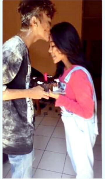 MegyOct's tweet photo. Hey @EWINGxGRIND  loveyou ya sayang💏❤❤❤ http://t.co/HctUQ8tBzZ
