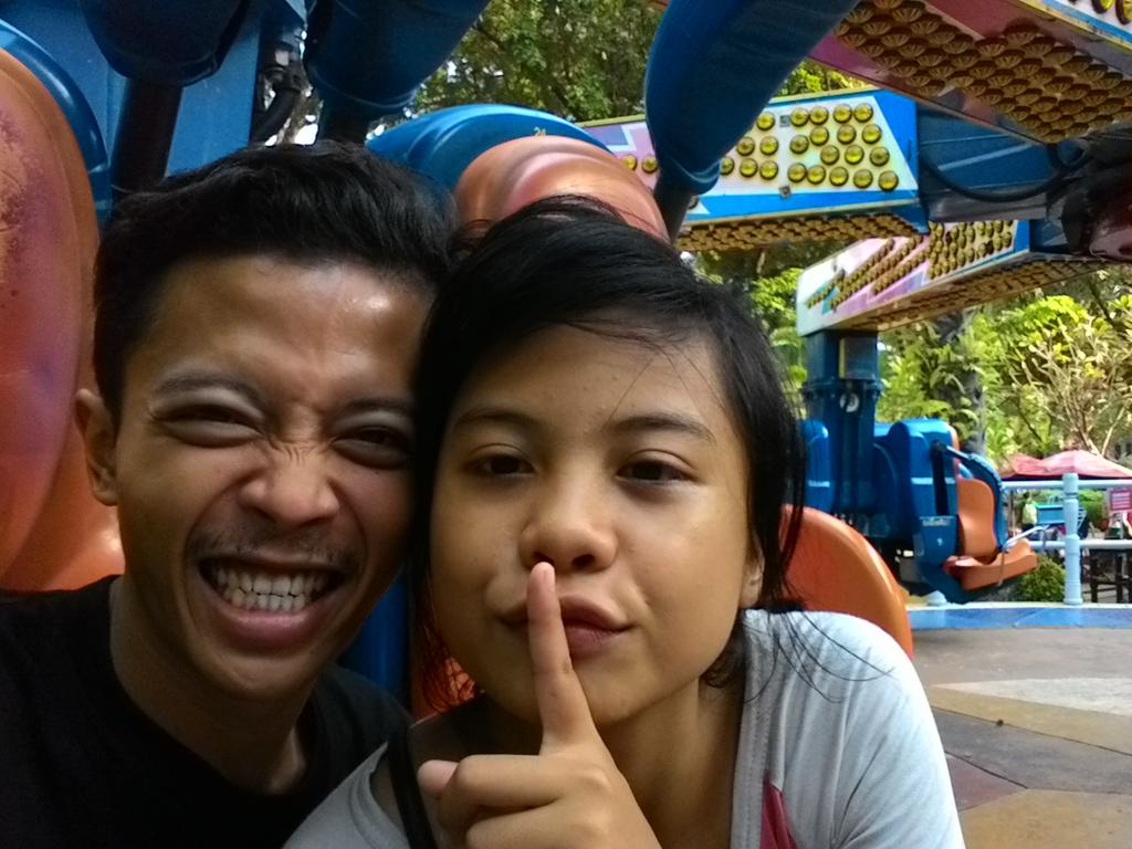 liburan nya sama kluarga.. plus ada kamu 😆 @beckzwarrior 😘