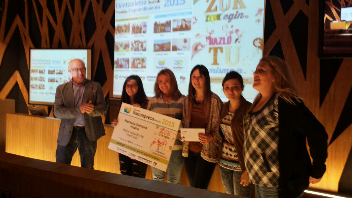 Ekingune's tweet photo. Zorionak Lanitos! @FPeuskadi @tknika http://t.co/xv651WWuLa
