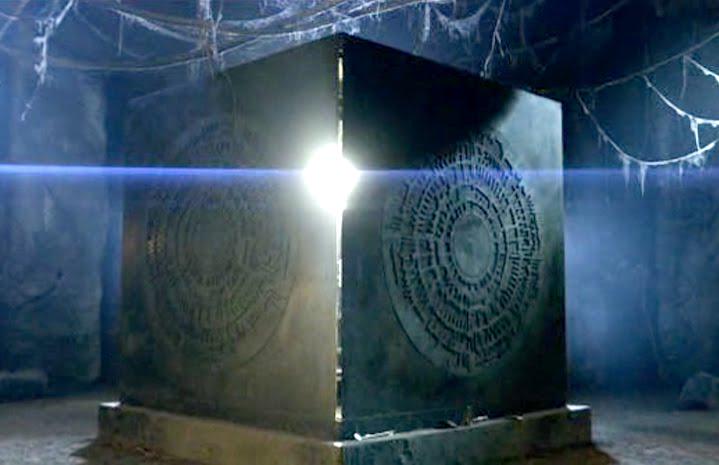 BlogtorWho's tweet image. The Pandorica Opens is FIVE years old today! #DoctorWho