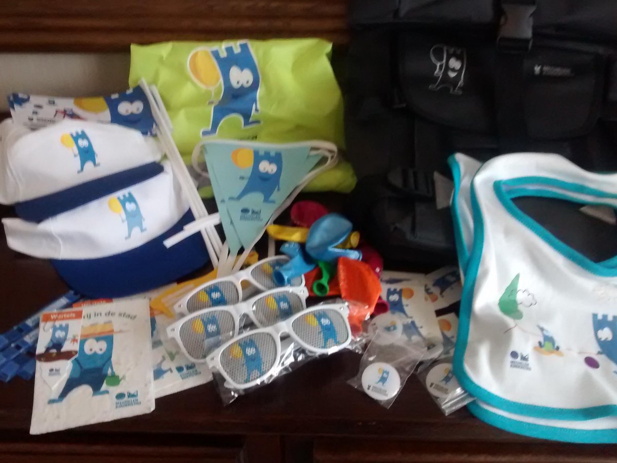 RobRijken's tweet image. Een mooie uitbreiding voor mijn collectie Rommy'tjes in de bus gehad! :) #mechelenkinderstad