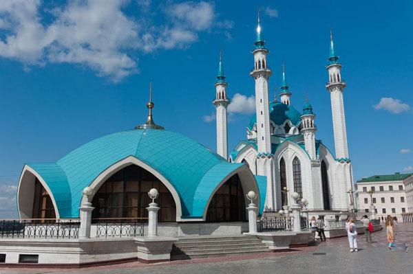 Matahari Lama Tenggelamnya Muslim Di Rusia Jalani Ibadah Puasa Selama 22 Jam - AnekaNews.net
