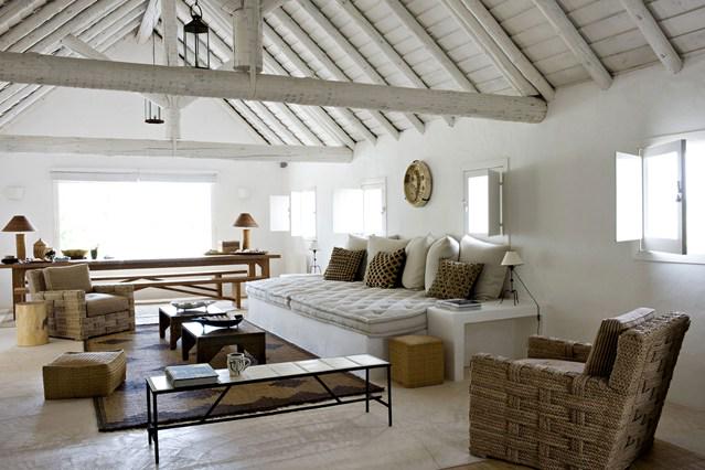 _houseandgarden's tweet photo. Get comfy. 300 real living rooms to snoop around: http://t.co/iyIruLh1Dz #interiordesign #designthinking http://t.co/t5MoNQj0rr