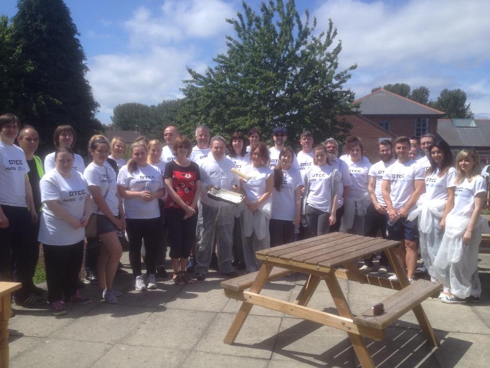 Ian Lucas (@ianclucas) on Twitter photo Painting with <a href="/lesley4wrexham/">Lesley Griffiths</a> and DTCC at <a href="/CaiaPark/">CaiaPark Partnership</a> : sunny day and dispositions! Painting with <a href="/lesley4wrexham/">Lesley Griffiths</a> and DTCC at <a href="/CaiaPark/">CaiaPark Partnership</a> : sunny day and dispositions!