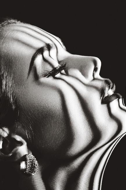 FerArceAmare's tweet photo. #Photography by Lucien Clergue.
#Photo #Foto #Fotografía #FFFoto @hacerfotos http://t.co/PSrbEs4arI