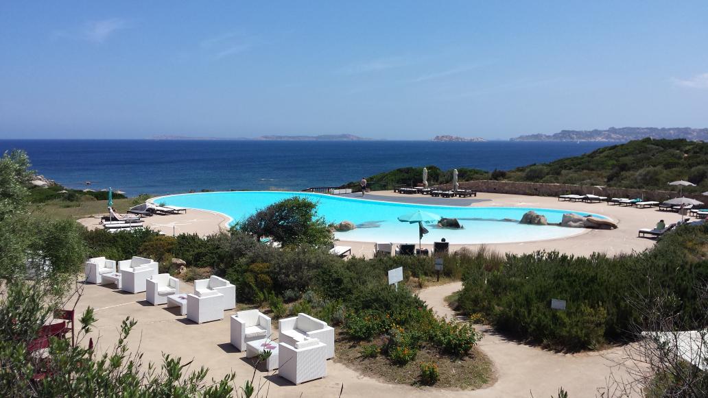 foodepedia's tweet image. Not a bad view from the lunch table at valle dell&apos;erica #sardinia #delphina