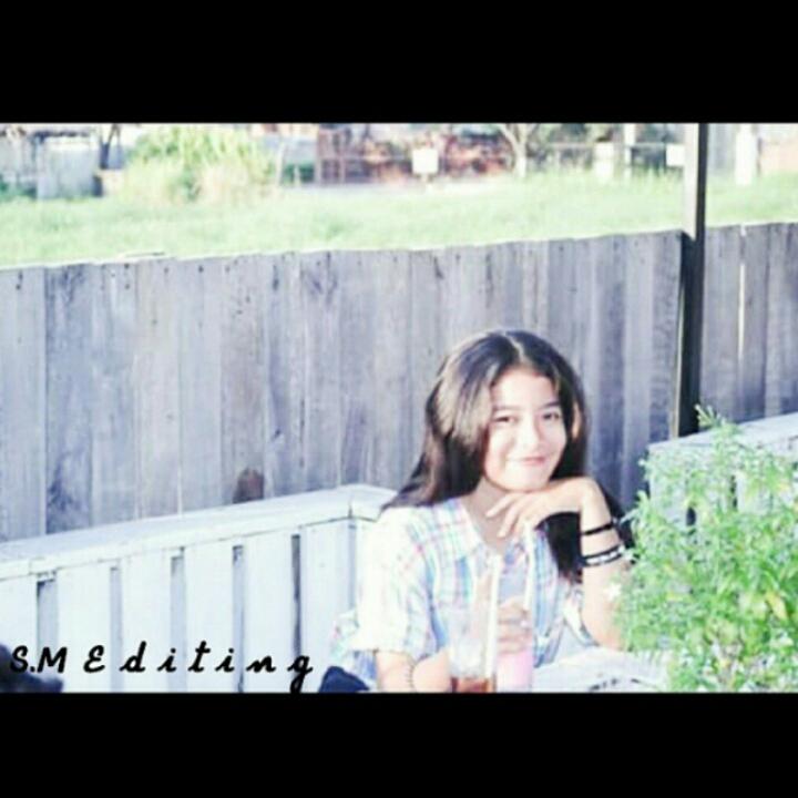 Afnikuu({{{}}}) cuma ngeditin doang😂