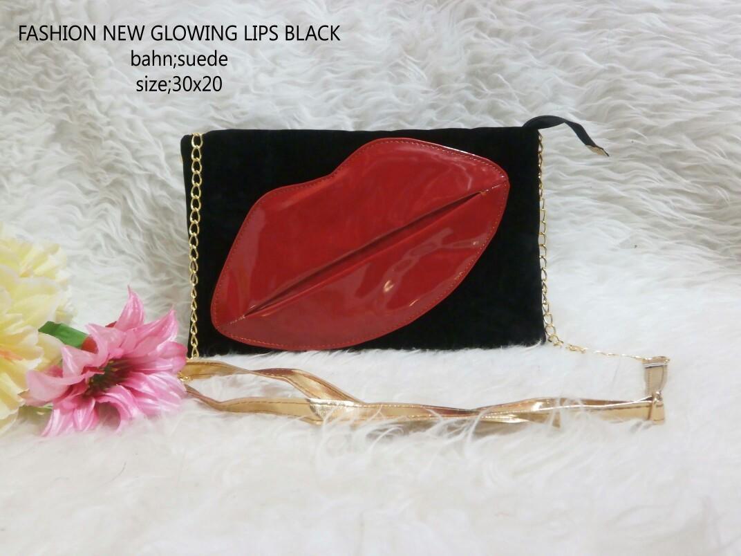 FiveMon_Shop's tweet photo. Lips Bag 75.000 | Minat? invite 5406436B/WA: 08977019673 | @apaajaIKLAN @Jualanku_ID @cariprodukID_ @Iklan_Laku #jual http://t.co/85DbzUrrLn