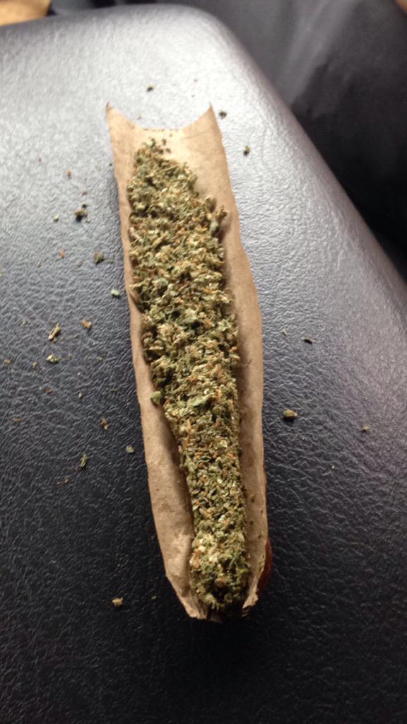 _highlogic's tweet image. turnt off a blurnt