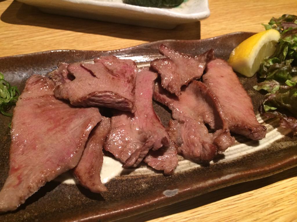 久保和功 旨い肴と 旨い酒 田丸 たまる お初天神 店 ごて地蔵通り 寿司屋通り の真ん中 豪華なお造り盛り合わせ 軽い接待には向いてるかな 姉妹店の 田丸 天神橋店が4月末にオープン お初天神で日曜にお魚が食べられる貴重なお店 O Http