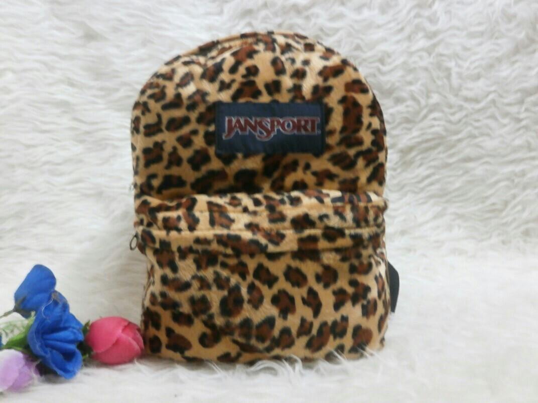 FiveMon_Shop's tweet photo. Tas Murah 75.000 | minat? Invite 5406436B atau WA: 08977019673 | @apaajaIKLAN @Jualanku_ID @cariprodukID_ @Iklan_Laku http://t.co/mcqWP4yFUp