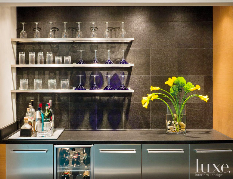 luxemagazine's tweet photo. 22 fantastic bar areas: http://t.co/1h6maYz8yE http://t.co/BNtXeyLzOM