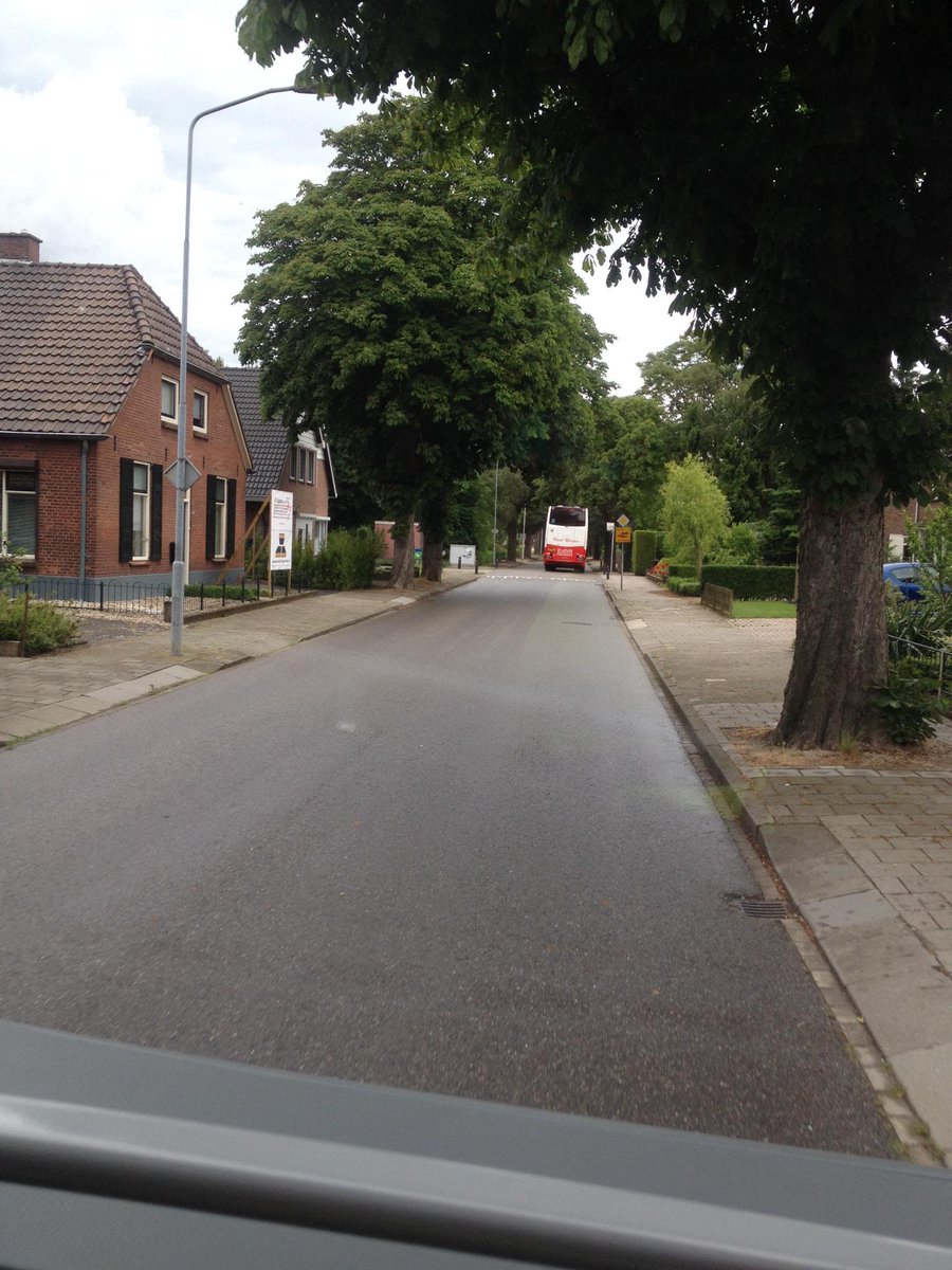 En we zijn weer op weg naar huis! #moe #voldaan #schoolreis #kleuters