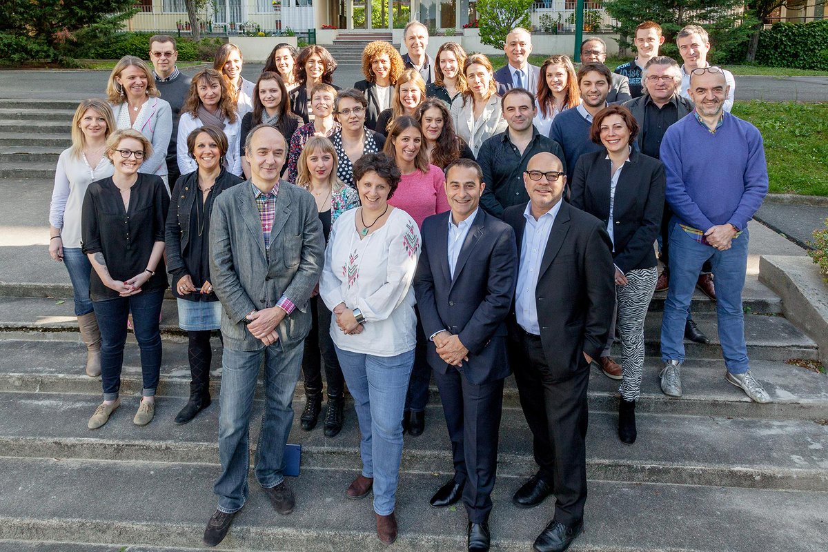 Explication sur l'intégration de <a href="/BlueYellowCpny/">Blue Yellow Company</a> au sein du <a href="/GroupeScape/">Groupe S'cape</a> . 
@L_Evenementiel <a href="/strategies1/">mtc933.eth</a> <a href="/CB_News/">CB News</a>