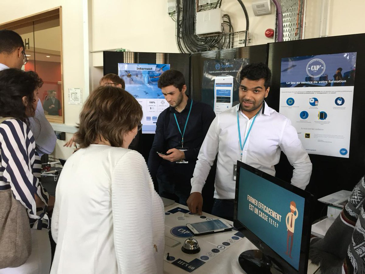 CapLabFR's tweet image. Retour en images sur #devent2015 où nous présentions aujourd&apos;hui CapLab, merci à @ParisEstdschool  #formation #RH