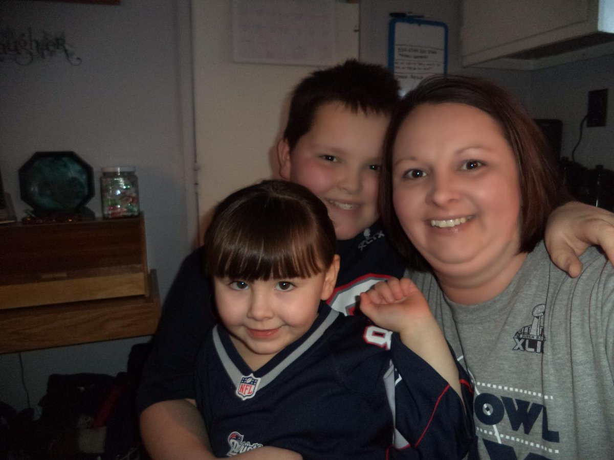 Crazy4uCupcake's tweet image. Hoping they work hard to achieve all their hopes and dreams thats what I expect! #whattoexpectnext #crowdtappers