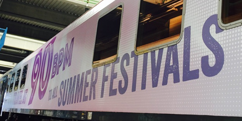 NMBS's tweet photo. De festivals komen eraan! Onze treinen zijn er klaar voor! #TeasingTweet #NMBSfestivals #NMBS http://t.co/akk6NvYEoo