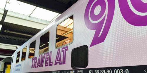 NMBS's tweet photo. De festivals komen eraan! Onze treinen zijn er klaar voor! #TeasingTweet #NMBSfestivals #NMBS http://t.co/akk6NvYEoo