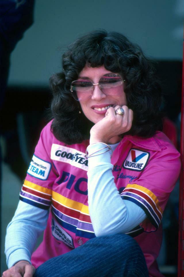 Happy birthday to the 1st lady of drag racing and BRAKES supporter Shirley Muldowney! 