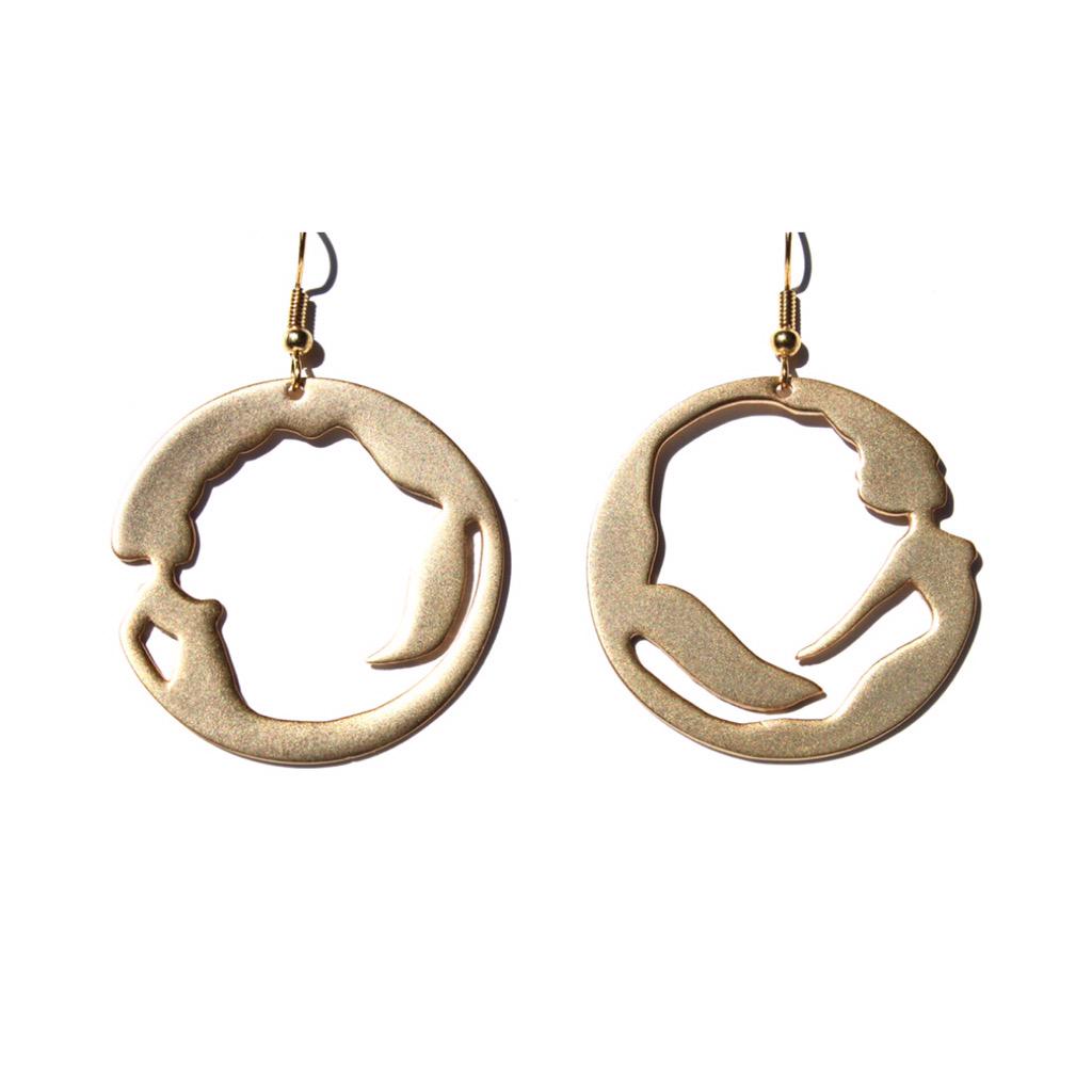 Summer time mermaid hoops 🌊🐚