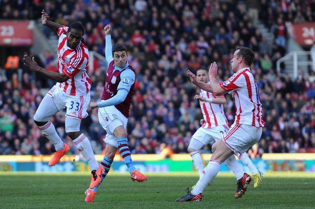 crowiejnr's tweet image. Cheers Matty. All the best. #avfc #properplayer