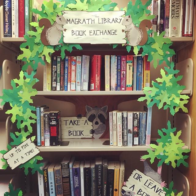umnlib's tweet photo. The #MagrathLibrary book exchange has been taken over by woodland creatures. #umn #squirre… http://t.co/eKYVYC19Zt http://t.co/lDkWDXj2CH