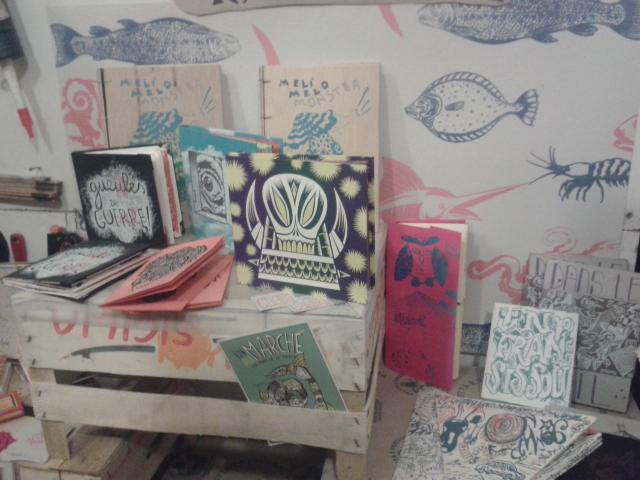 assaggiletterar's tweet photo. Serigrafia e rilegatura. Libri hand made da Lille a Palermo #lecagibi http://t.co/0QMWr7uqHU