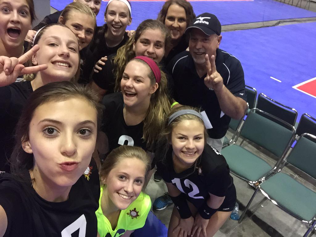 tximg's tweet photo. Super Proud 15AAURAY 11-2 over 4 days with only 10 practices! #TexasImageVolleyball #ImageFamily4Life #NeverGaveUp http://t.co/XHJ1t3njRM
