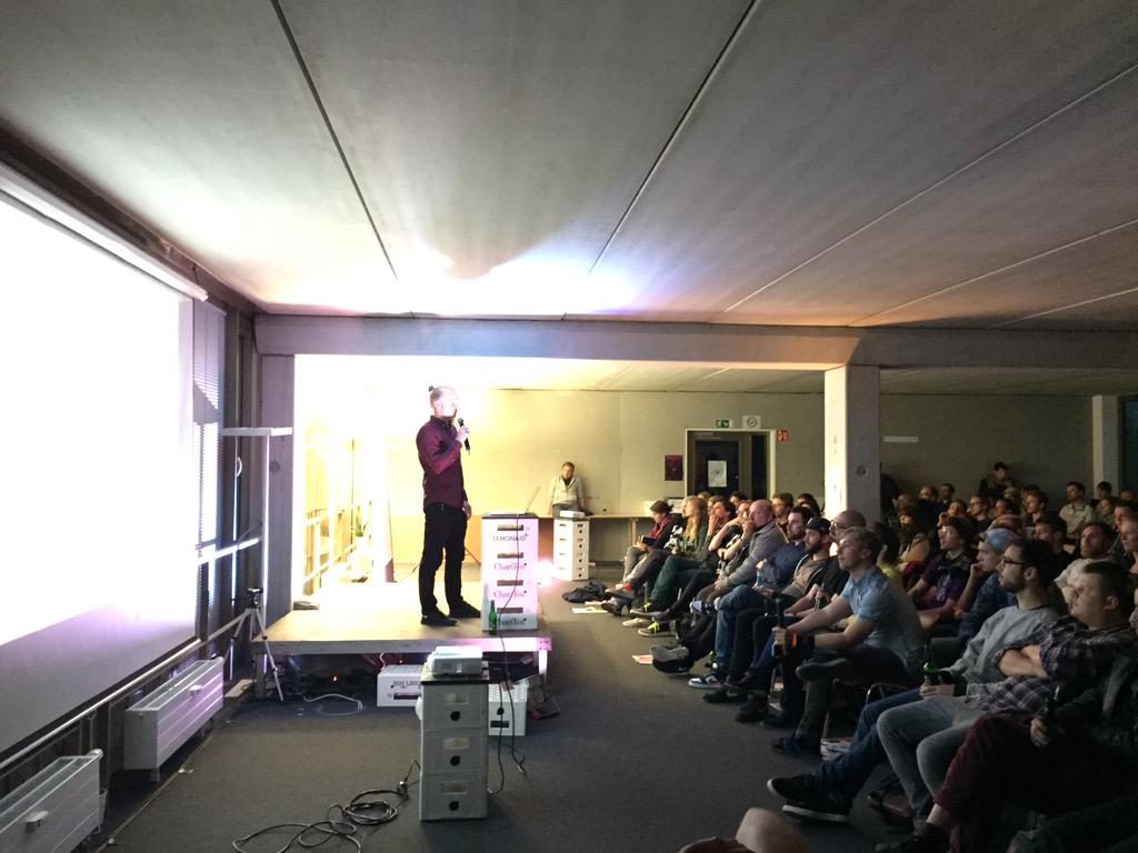 On stage: <a href="/BornFlo/">florian born</a> talking about his project »modular interface«. #thham