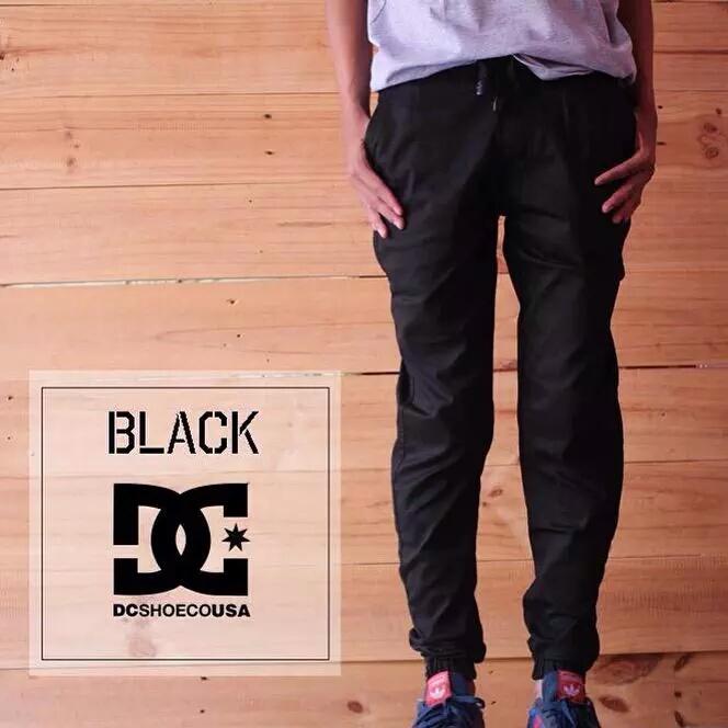 FOR SALE!
DC JOGGER BLACK
Rp.140.000,-
Twill
Size 27-33
Pin bb: 2BA20305
Sms: 089663257076