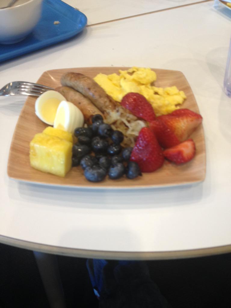 jiangts's tweet image. #eggslicer life had me like...