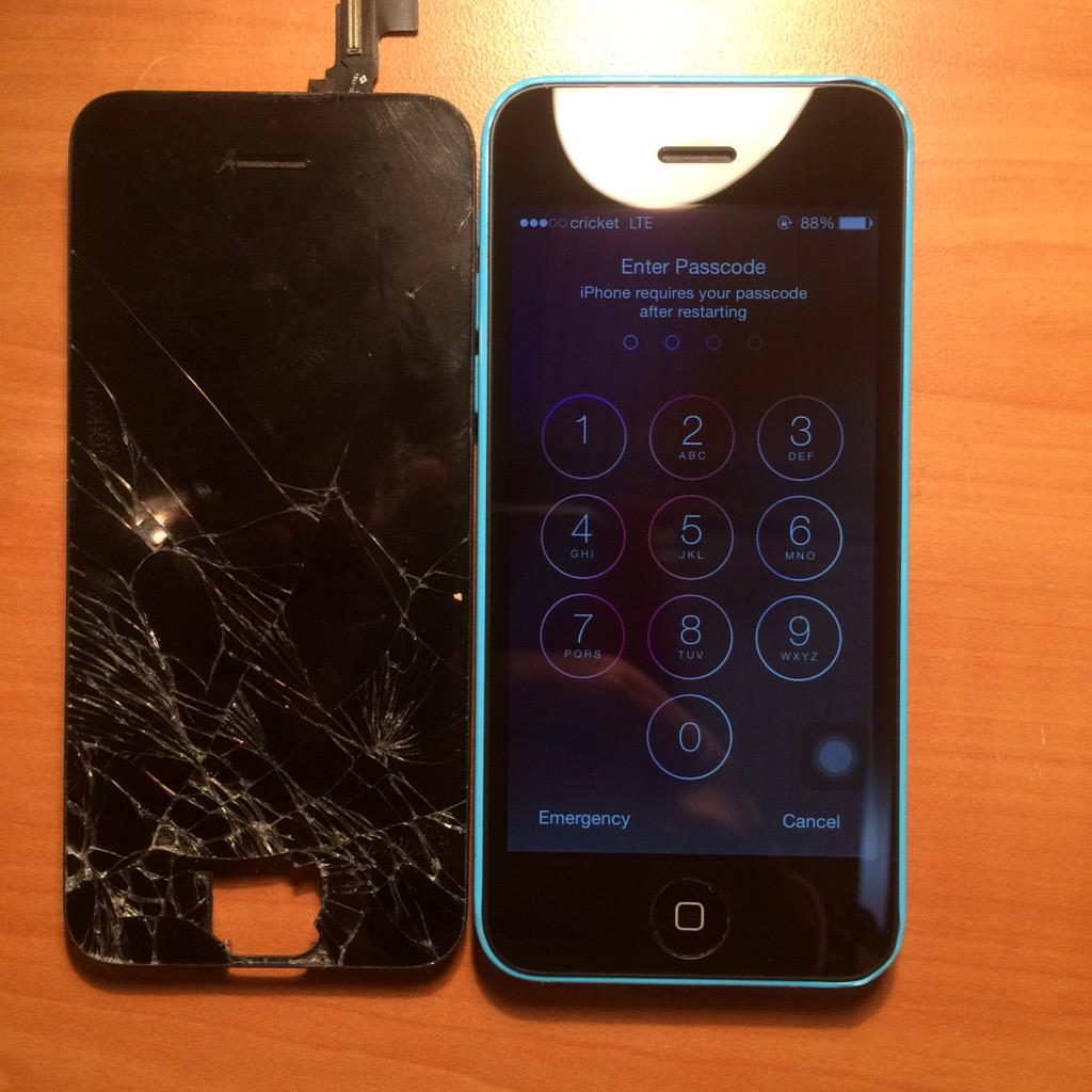 CrackNShip's tweet image. Get your phone fixed for Fathers Day! cracknship.com #fathersdaygifts #Fathersday #brokenscreen #brokenphone