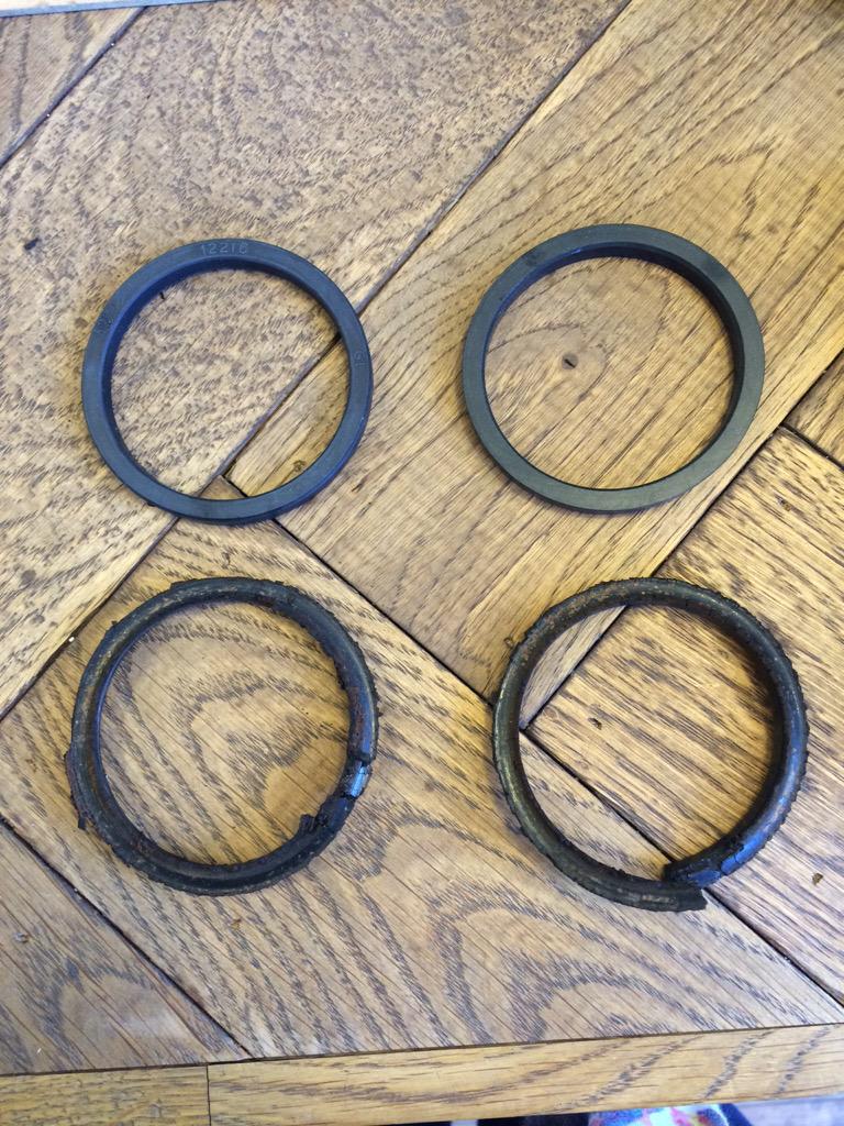 DevonCoffeeCo's tweet image. Been at @RocketsPoole this afternoon to give their hardworking coffee machine some TLC #coffeemachineservice