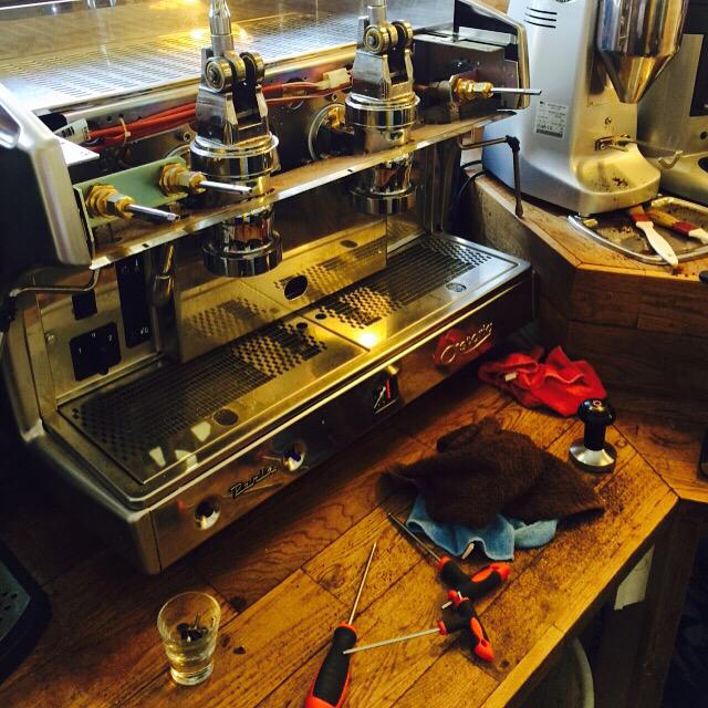 DevonCoffeeCo's tweet image. Been at @RocketsPoole this afternoon to give their hardworking coffee machine some TLC #coffeemachineservice
