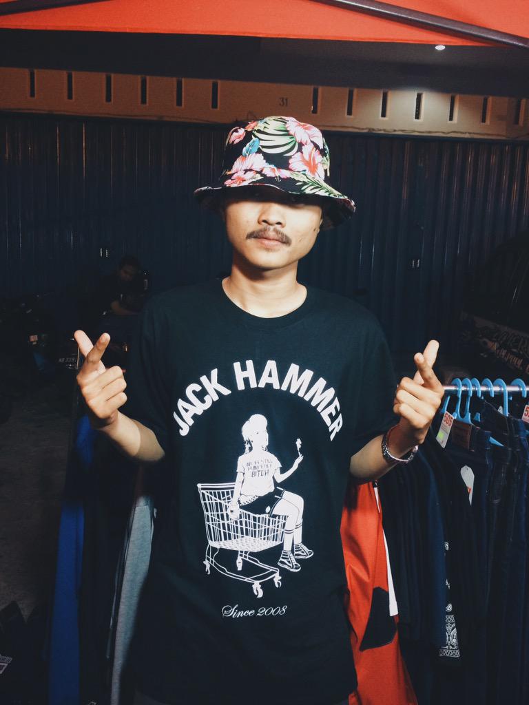 Yeahell, merch <a href="/JHPunkRock/">Jack Hammer</a> pass!!