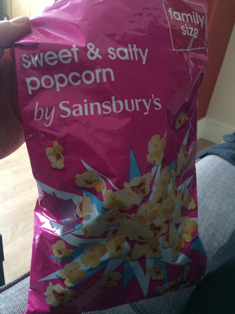 clarke_player's tweet photo. @sainsburys you lie. This wasn't family size. It just about laid my stomach till I go out for dinner. Shame on you http://t.co/RVYo222dkT