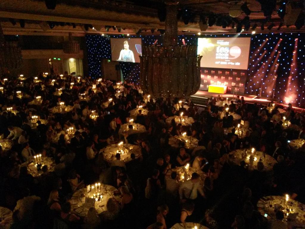 Incredible sight at the #TESAwards <a href="/GrosvenorHouse/">Grosvenor House Dubai</a>. Good luck dad, aka trummy13!