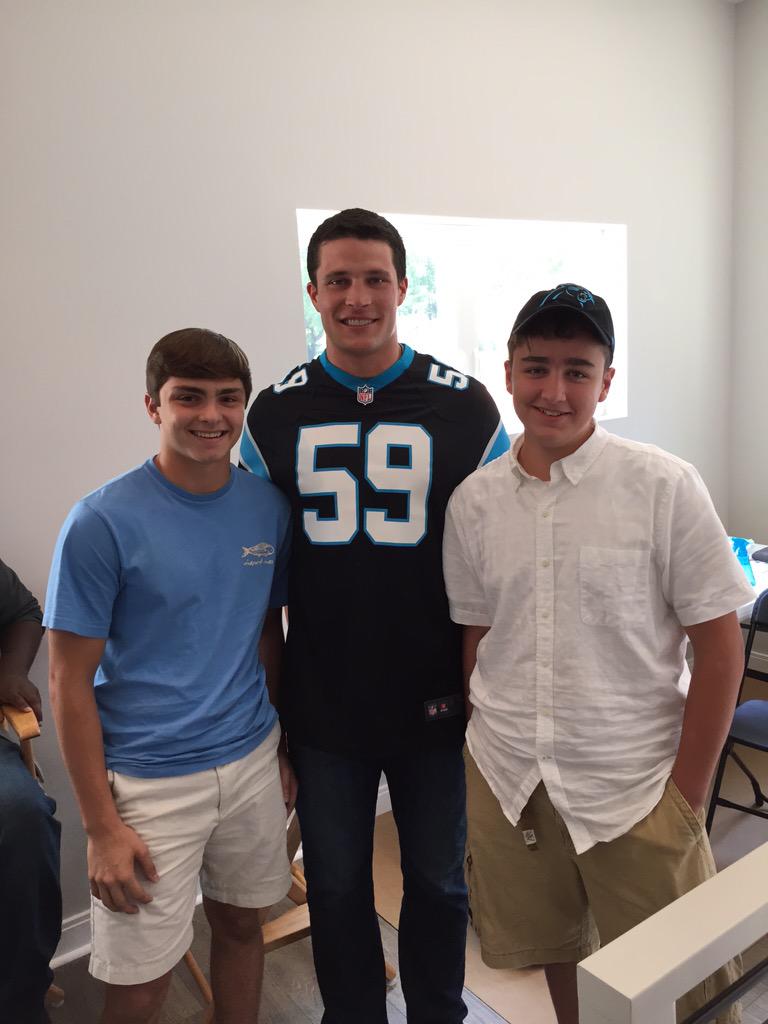 WhitleyGriffin's tweet photo. Just met Luke Kuechly #Panthers http://t.co/0IcXyGzYhS