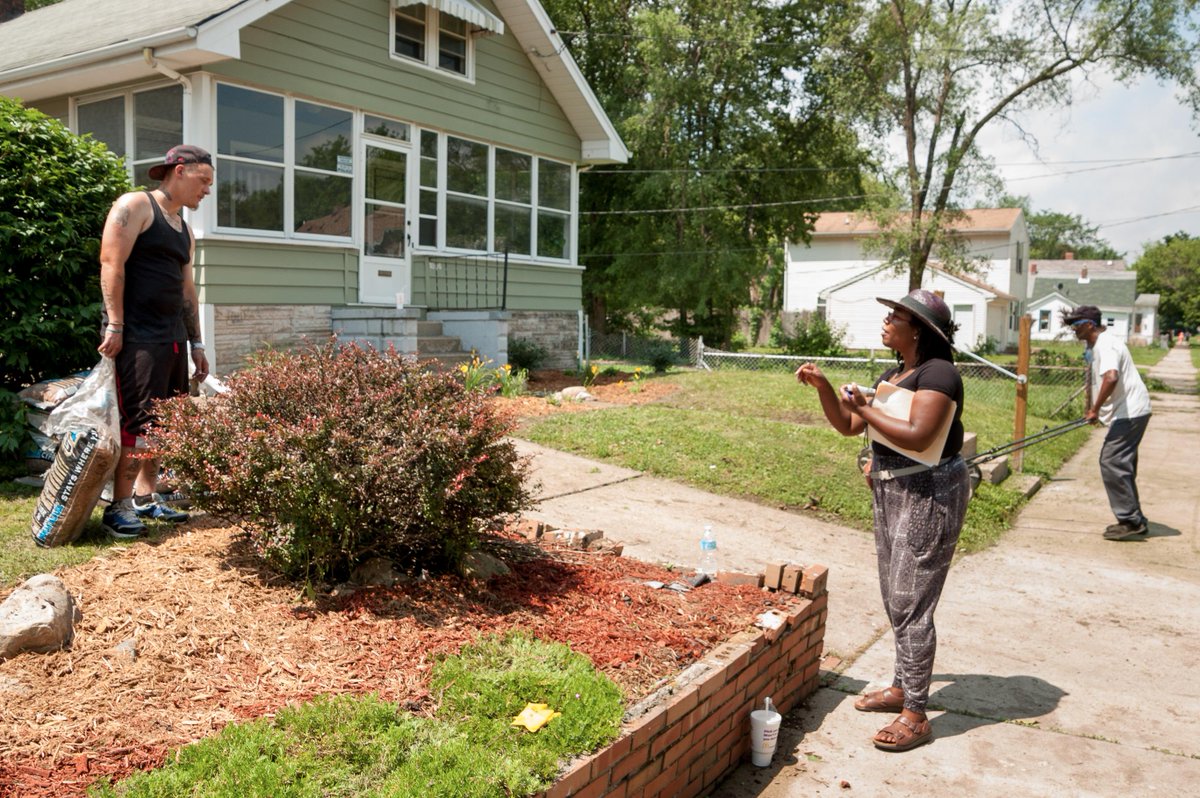 LISC_CentralIL's tweet image. #CommunityCore last weekend in the South Side w/ @LISC_Peoria, @PEORIABEAUTIFUL, and PCCEO. East Bluff tomorrow!