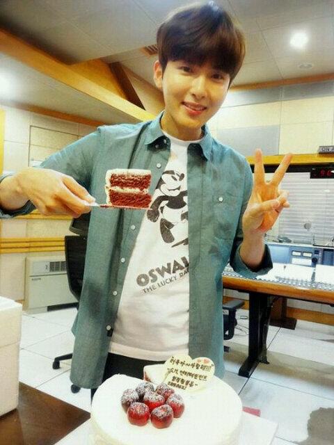 Happy Birthday uri DJ Kim Ryeowook-ssi wish you all the best! Make your dreams come true! LOVE&GBU 