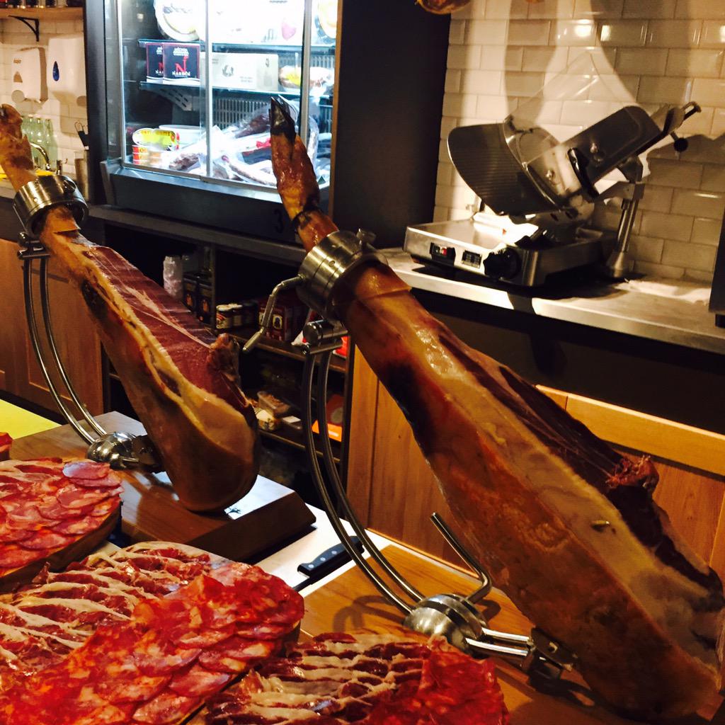 bar44tapas's tweet image. Wild prawns,crispy chickpeas &amp;amp; zamorano, griddled chicory/pomegranate on the pass. Jamón, Santiago tart ready to go!