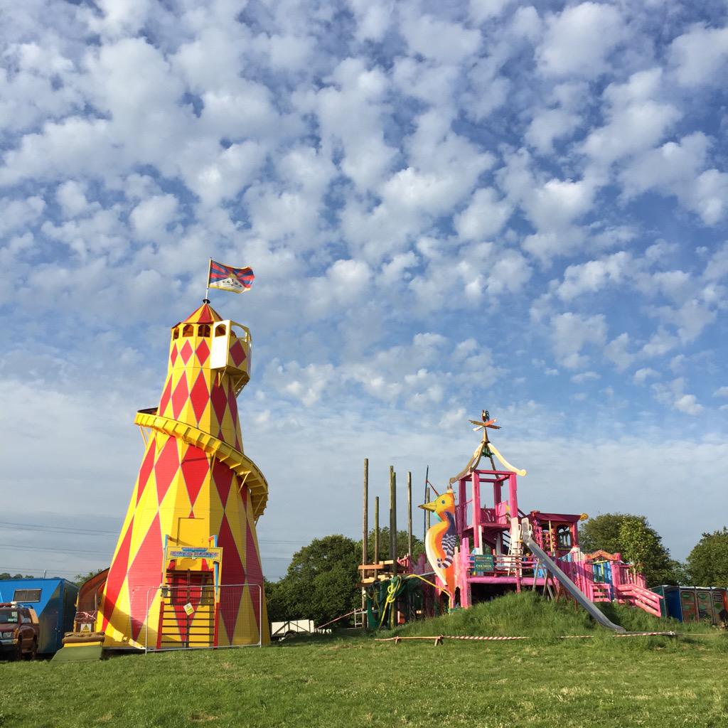 glastonbury's tweet photo. The Kidzfield helter skelter is up! http://t.co/nOhPP4A0oZ