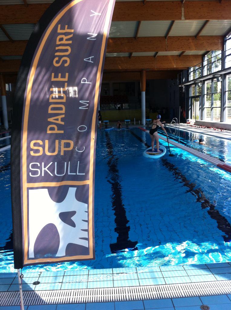 SupSkull's tweet photo. @Javi_Canario y #Kiko de #SUPSKULL en la #Piscina #Cubierta #Algenesí #SUP #Indoor @IO_SUP @safd_ucv @algemesi_net http://t.co/wJgJyzFScn