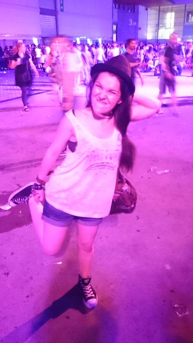 "@silviarubix: #postureosonar2015 @ChiaraDiletto @raaaamonn http://t.co/37tcxVraRD"<a class="tags" href="/tag/silviarubix">@silviarubix</a><a href="/tag/postureosonar2015"class="tags">#postureosonar2015</a><a class="tags" href="/tag/chiaradiletto">@chiaradiletto</a>