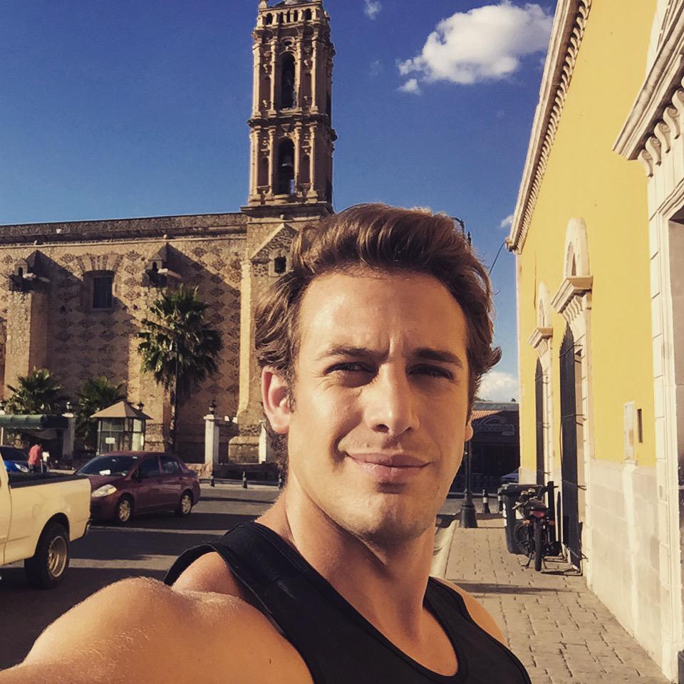 lambgarcia's tweet photo. Pa-rrraaaahl!  
https://t.co/NrVOcPHwsc http://t.co/wGtVwFcmQQ