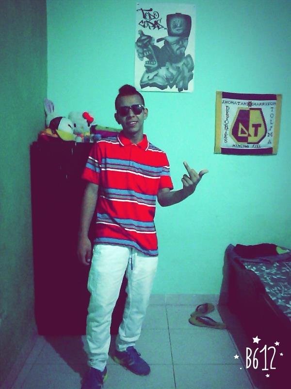 HAQC6's tweet photo. Diablo que has hecho con mi mente envenenada con drogas y aguardientes http://t.co/fMTKMcpVA7