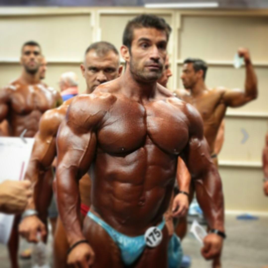 valantisdokos's tweet photo. Just before hitting the stage at Mr Olympia Amateur Spain
#ifbb #scitecnutrition #pumpingroom #bodybuilder #contest http://t.co/SfcUPFyEoh